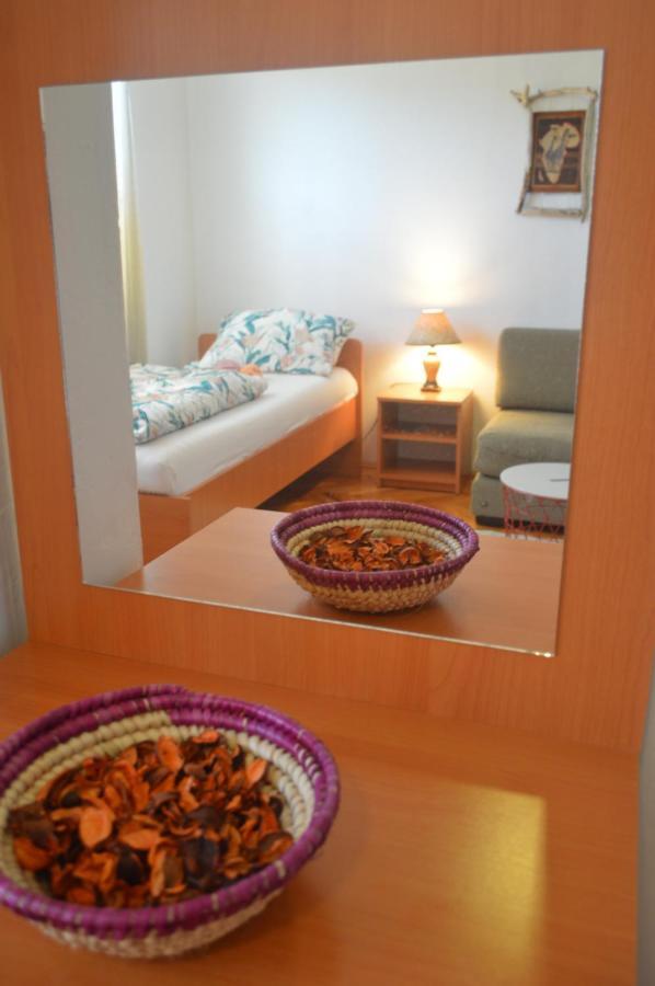 Faris Apartment Donji Milanovac Exterior photo